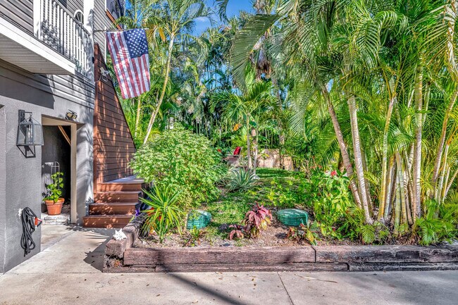 Building Photo - 28 Michiana Dr