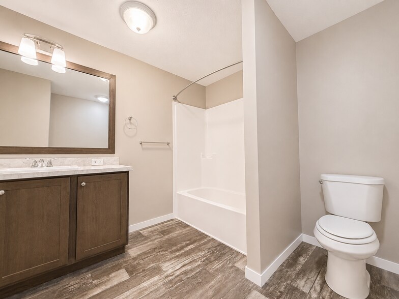 Building Photo - 12556 Margaret Ct