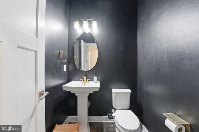 Building Photo - 11190 Wheeler Ridge Dr