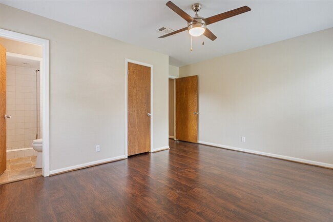 Building Photo - 3808 Avenue O