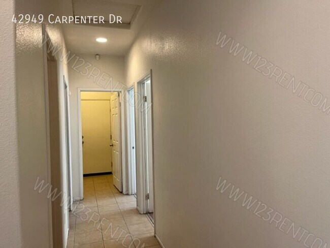 Building Photo - 42949 Carpenter Dr