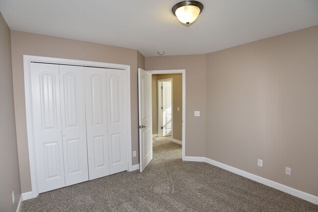 Building Photo - 179 Byron Dr