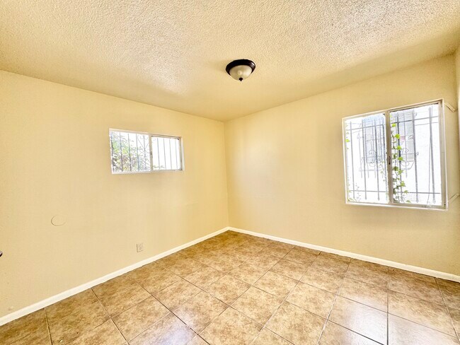 Building Photo - 2613 W Imperial Hwy