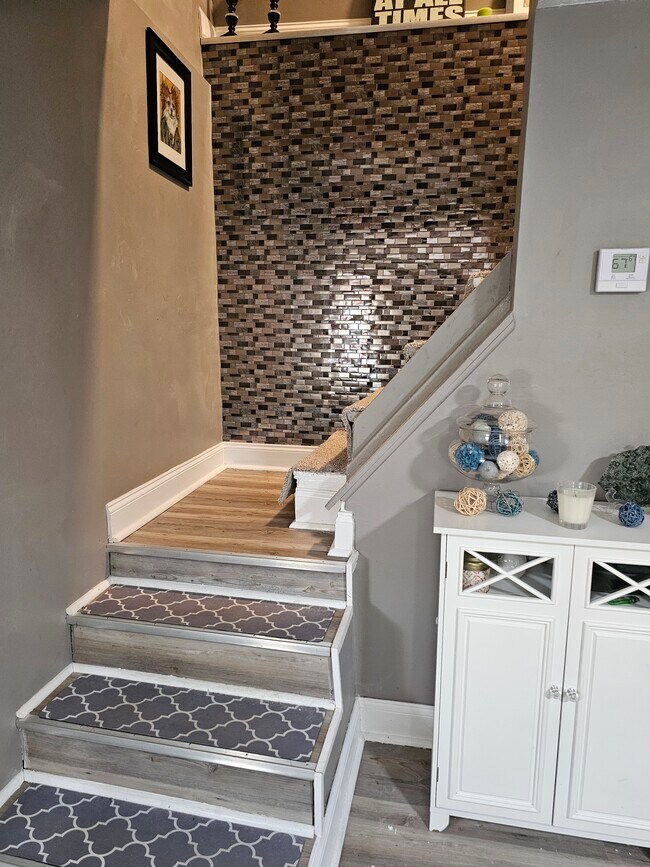 Building Photo - 70 Noblestown Rd