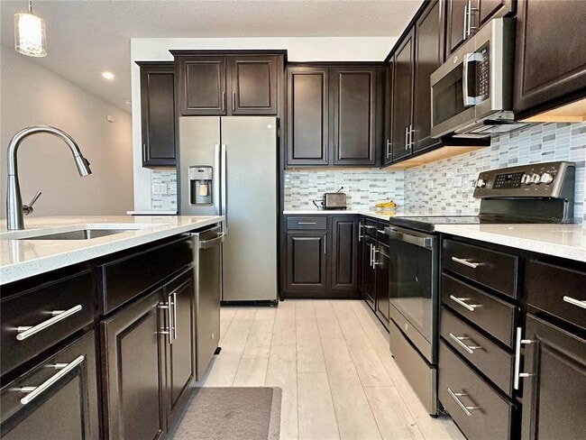 Building Photo - 2612 Magnolia Ave