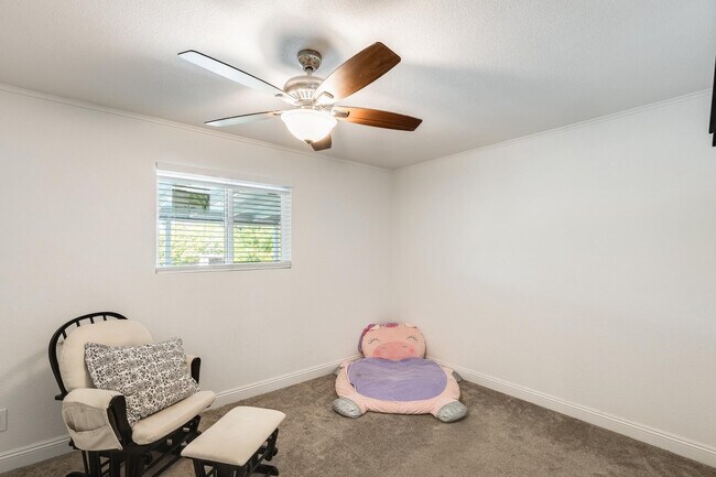 Building Photo - 5352 W Port Au Prince Ln