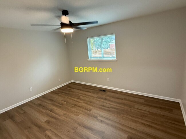 Building Photo - 3 BD 2 BA