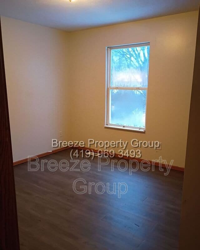 Building Photo - 514 Clyde St