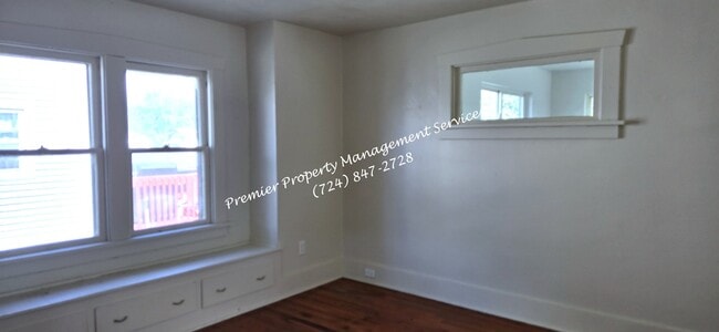 Building Photo - 519 Wengler Ave