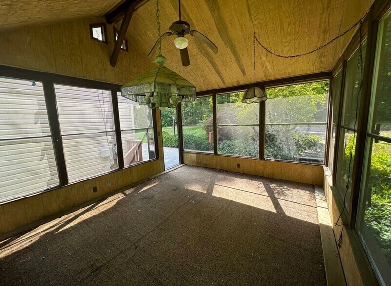 Building Photo - 100 Francis Wyman Rd