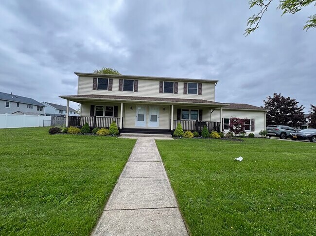 Primary Photo - 177 Warner Rd