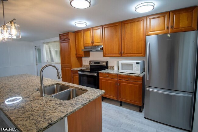 Building Photo - 5506 Virginia Dare Ln
