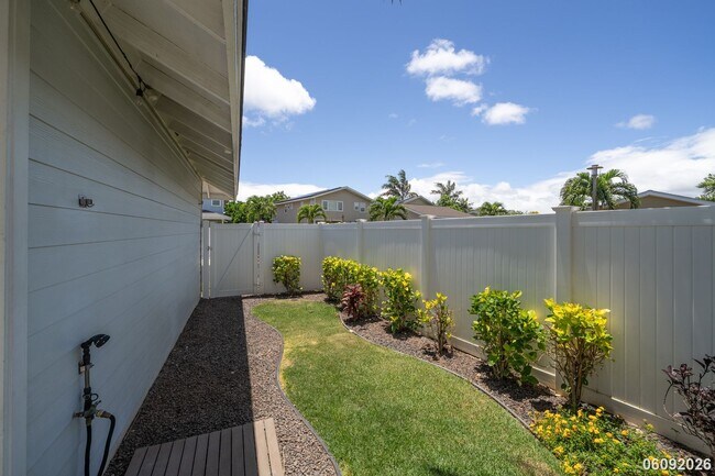 Building Photo - $5,250 /4 Bed / 3 Bath/Private Lagoon Access, Solar Savings & Resort-Style Living in Exclusive Ho...