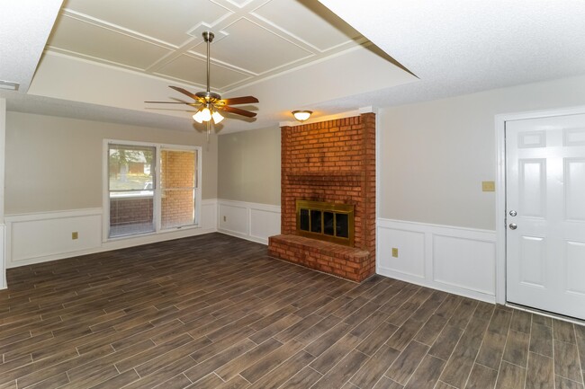 Building Photo - 8247 Timber Creek Dr