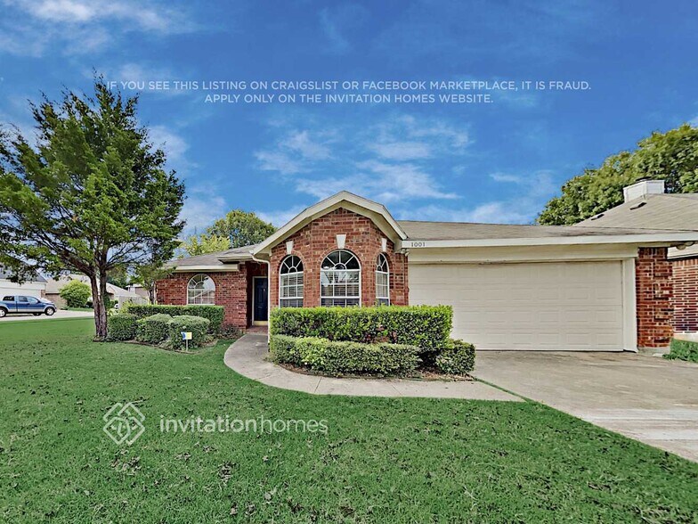 Primary Photo - 1001 Ridgecrest Dr