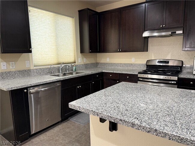 Building Photo - 6721 Chambers Lake Ct