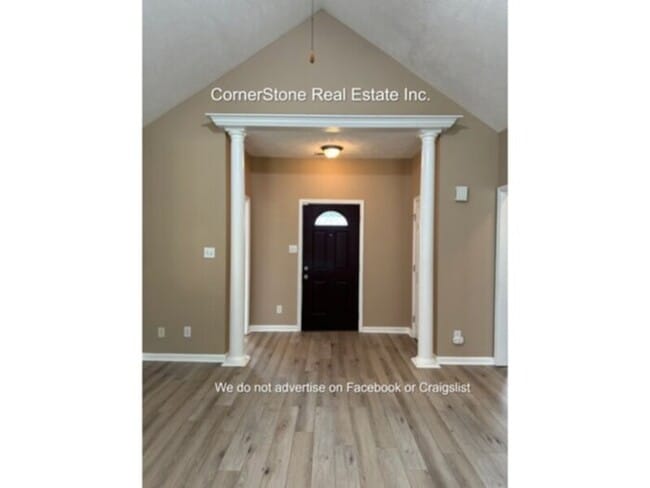 Building Photo - 106 Van Buren Dr