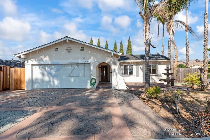 Primary Photo - 1656 Messina Dr