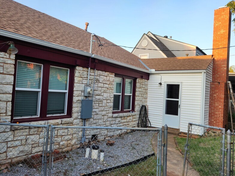New electrical - 3140 NW 27th St