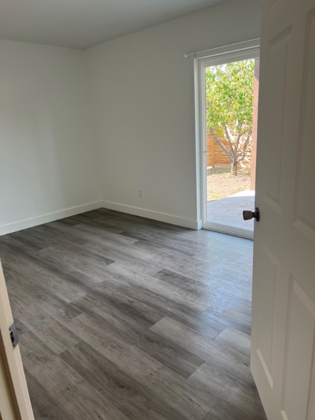 Building Photo - 115 Skeels Ave