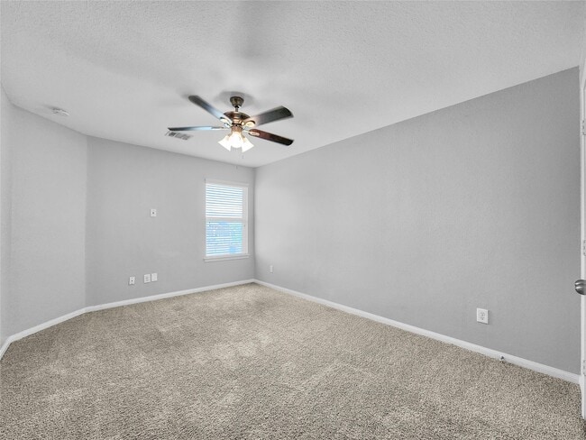 Building Photo - 10311 Urban Oak Trl