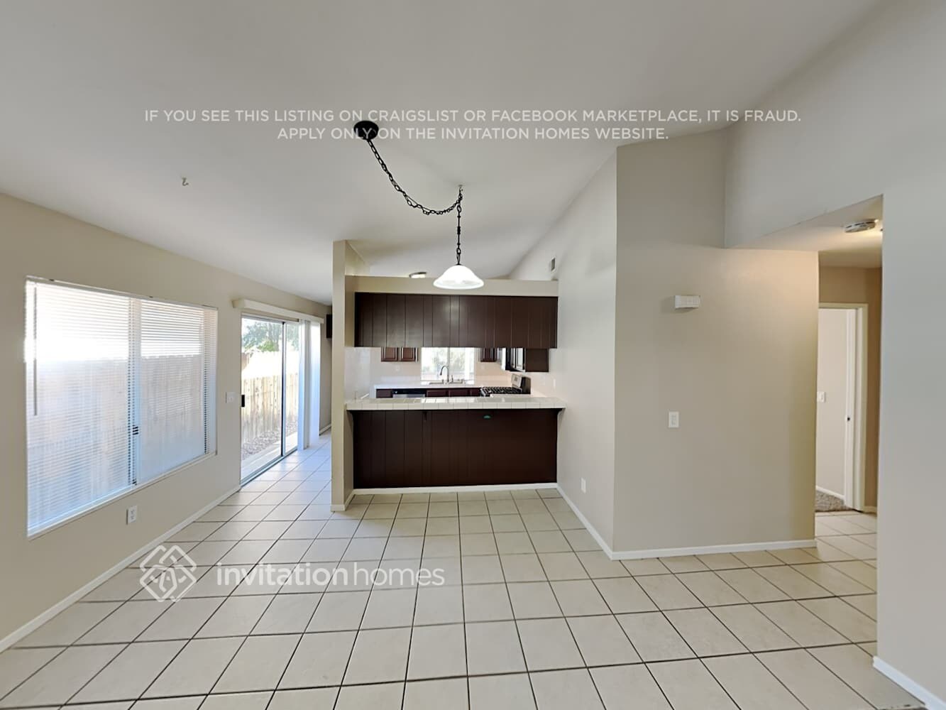 Building Photo - 27736 Doreen Dr