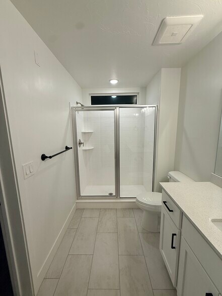 Building Photo - 551 S 1020 W