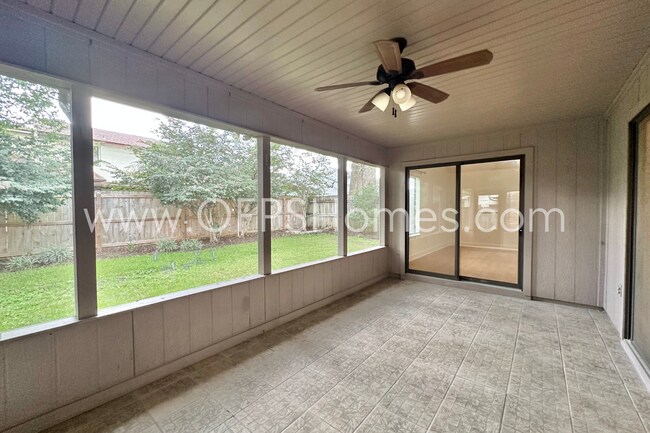 Building Photo - Niceville Renovated 3/2