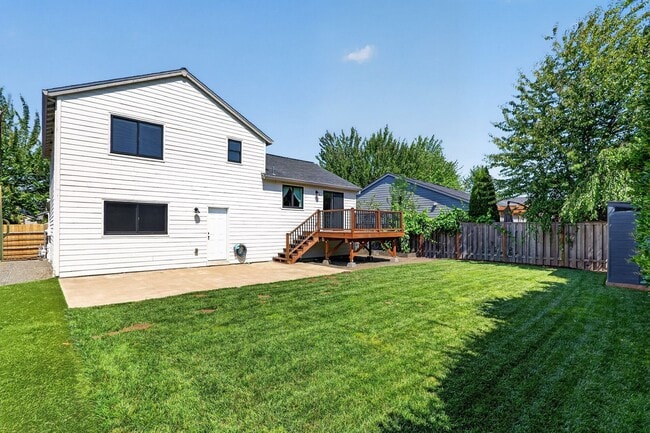 Building Photo - 16045 SW Baler Way