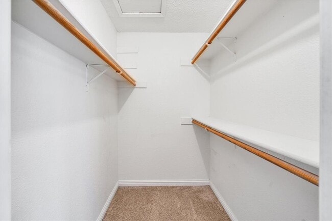 Building Photo - 16906 Pocono Dr