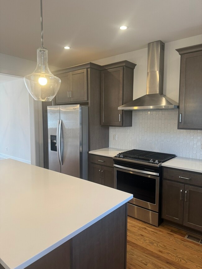 Building Photo - 1822 16th Ave N