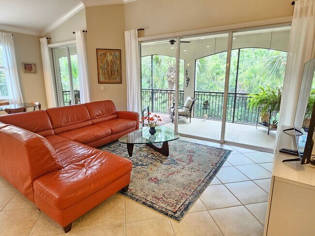 Building Photo - Annual Furnished or Unfurnished 3 Bedroom 2 Bathroom Second Floor Condo in Venetian Golf & River ...