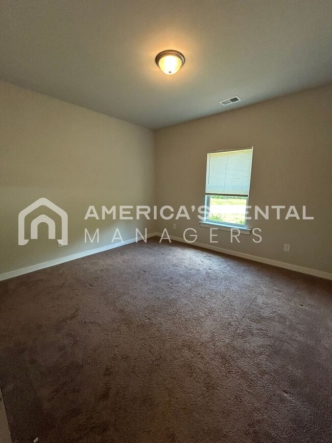 Building Photo - 7984 St.James Dr
