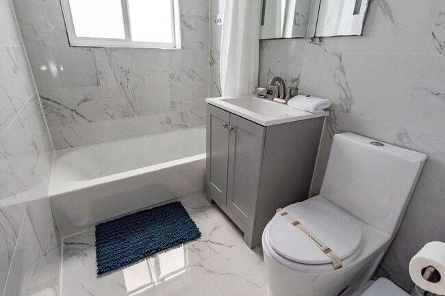 Building Photo - 2655 Key Largo Ln