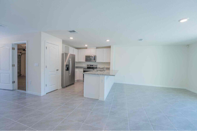Building Photo - 654 Moscato Dr