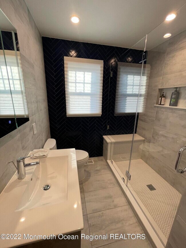 Building Photo - 282 Berger Ave