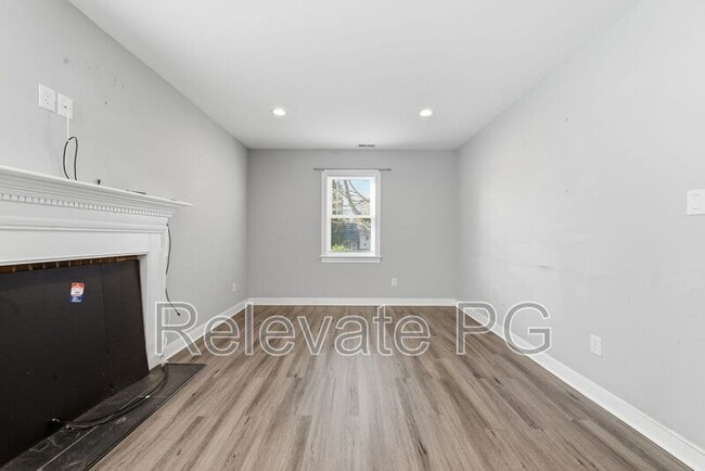 Building Photo - 8410 Yolanda Rd