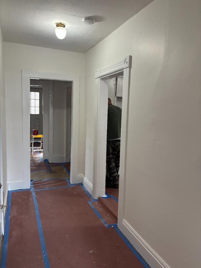 Building Photo - 291 Cole Ave