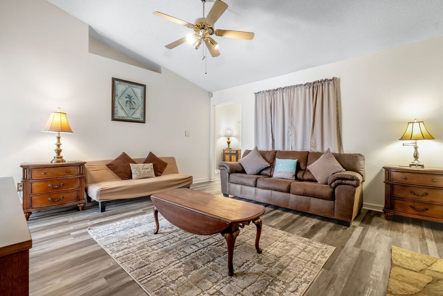 Building Photo - 1870 Mary Ellen Dr