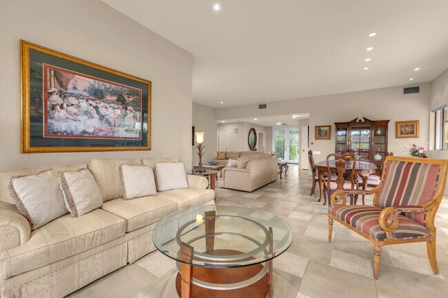 Building Photo - 31 Stanford Dr