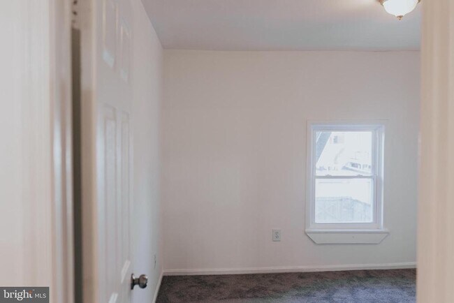 Building Photo - 2511 Madison Ave
