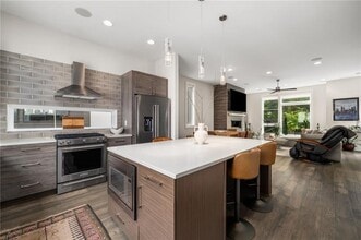 Building Photo - 52 Reynolds Square Ln