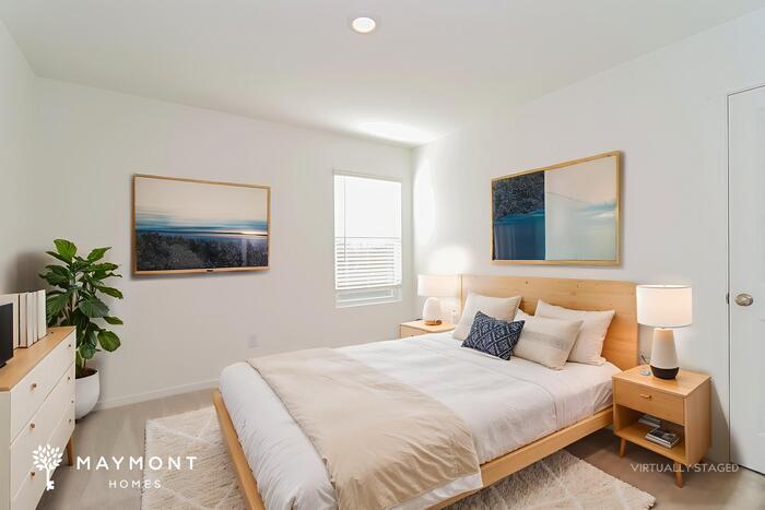 Building Photo - 3048 Yellow Pne Ave