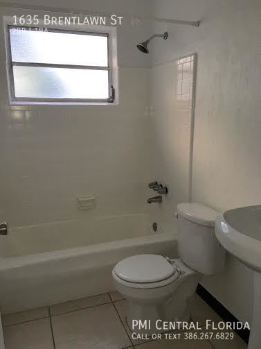 Building Photo - Deltona Bungalow