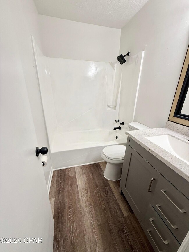 Building Photo - 506 N 11th St