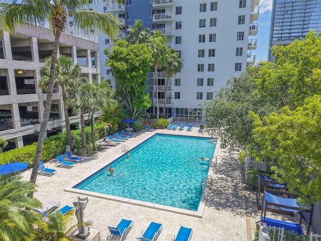 Building Photo - 850 N Miami Ave