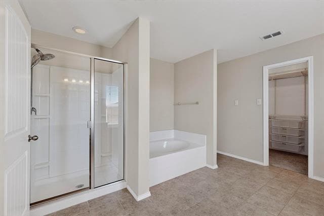 Building Photo - 2224 Loreto Dr
