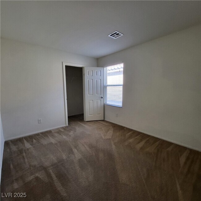 Building Photo - 9282 Keystone Ridge Ave