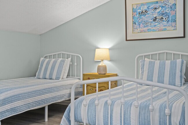 Building Photo - 1630 Hwy 2378