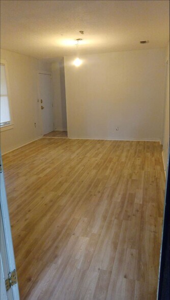 Building Photo - 1035 Maynard St